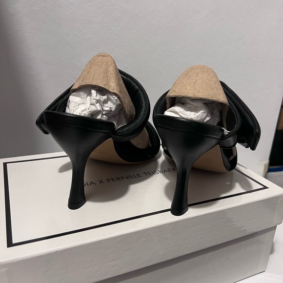 Gia x Pernille Perni 03 Two-Strap Padded Leather Sandals classic stylish casual - Picture 6 of 7